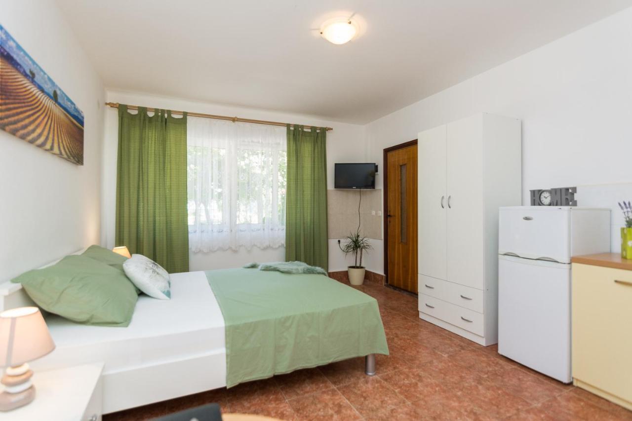 Apartments Marko Sukošan Zewnętrze zdjęcie